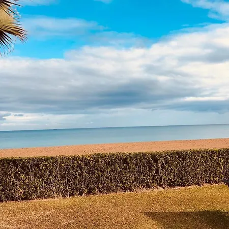 Denia. Bajo En Primera Linea Lägenhet *